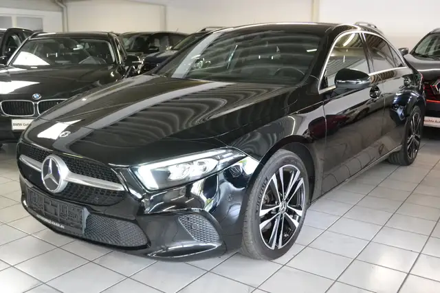 Mercedes-Benz A 180 D Lim. Edition AUTOMATIK*LED*KAMERA*T-LEDER*NAVIGA