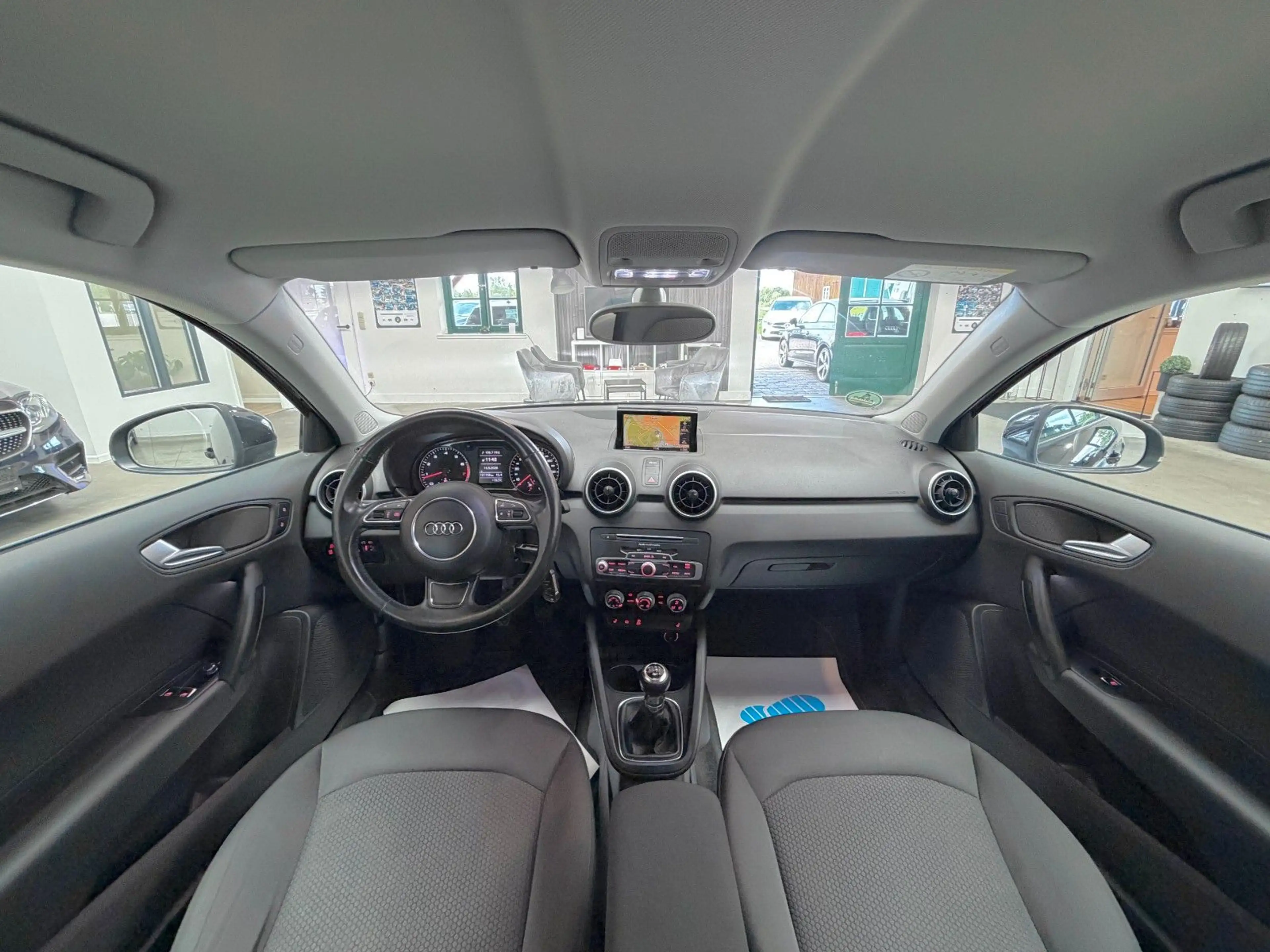 Audi A1 1.4 TFSI Sport NAVI/BLUETOOTH/SHZ 125PS — photo 7