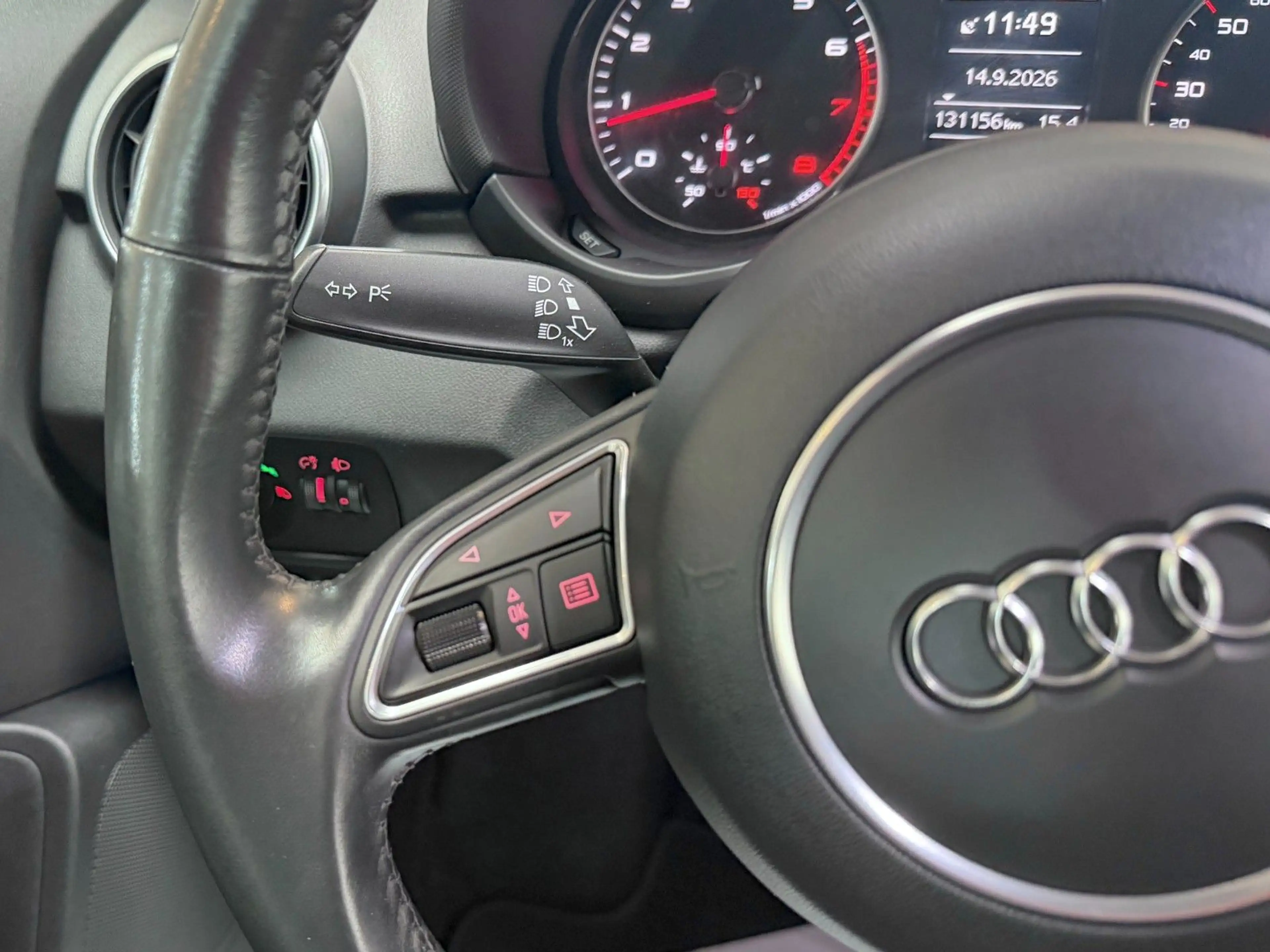 Audi A1 1.4 TFSI Sport NAVI/BLUETOOTH/SHZ 125PS — photo 14