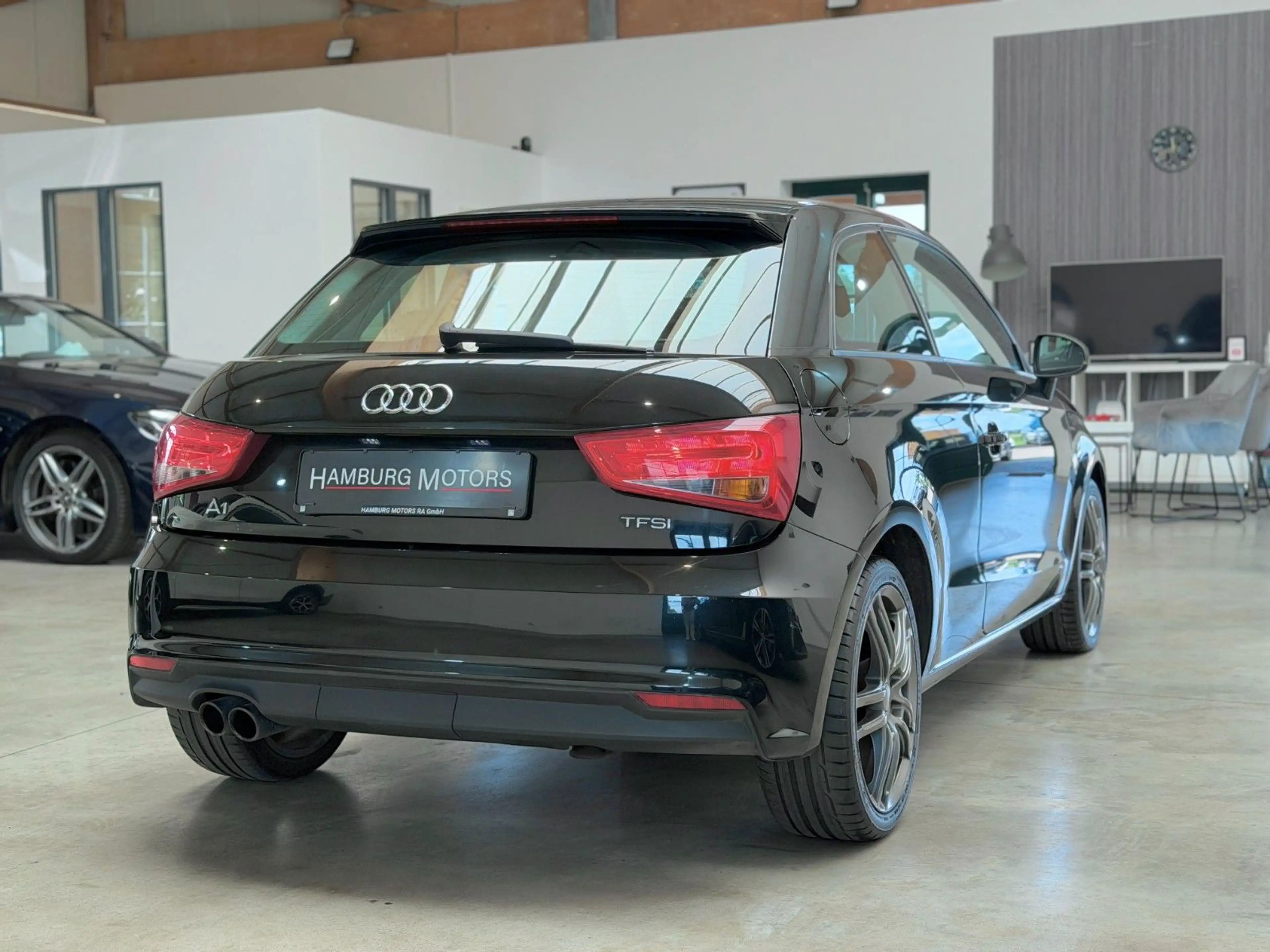 Audi A1 1.4 TFSI Sport NAVI/BLUETOOTH/SHZ 125PS — photo 4