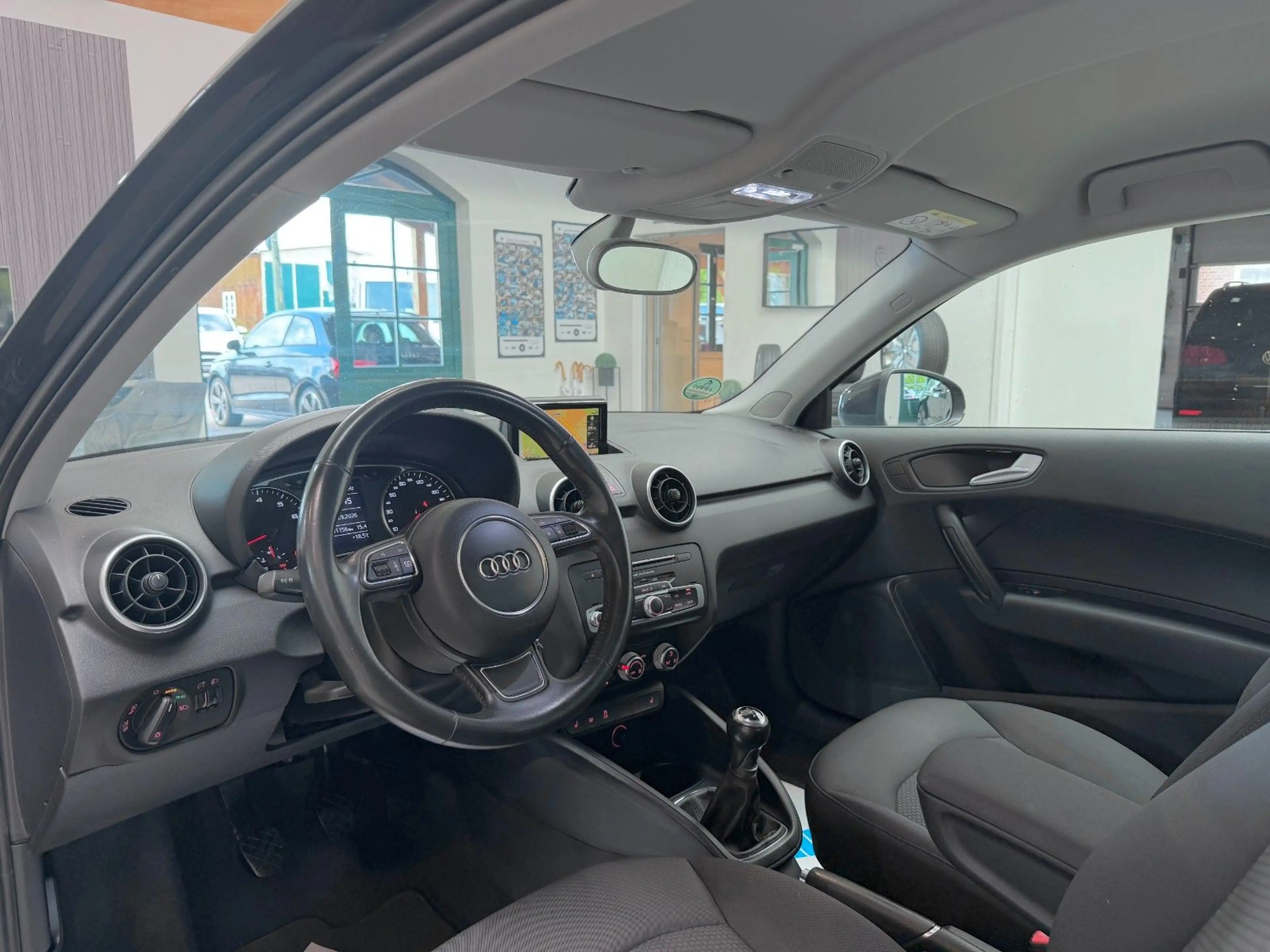 Audi A1 1.4 TFSI Sport NAVI/BLUETOOTH/SHZ 125PS — photo 6