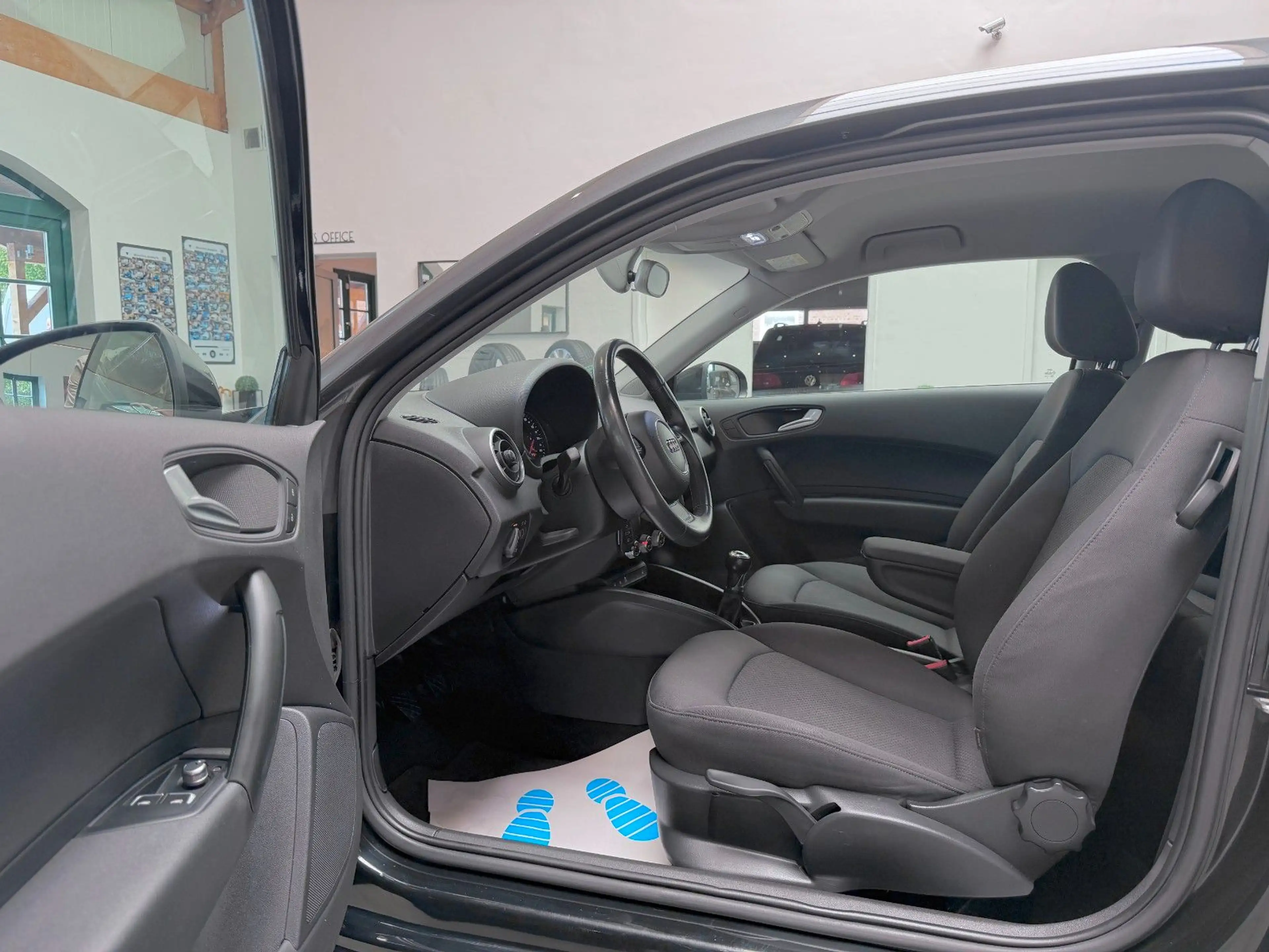 Audi A1 1.4 TFSI Sport NAVI/BLUETOOTH/SHZ 125PS — photo 9