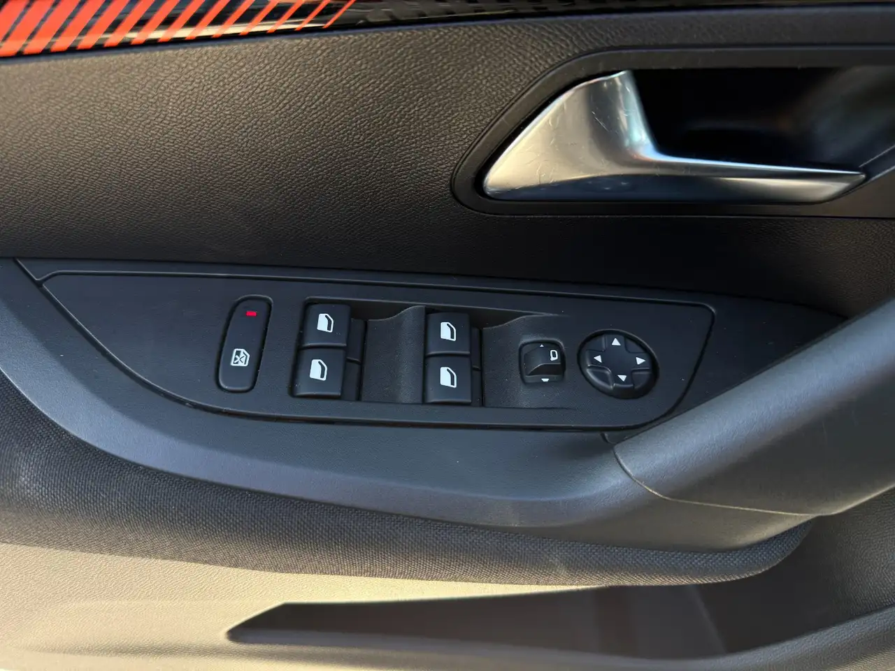 Peugeot 2008 2008 — photo 11