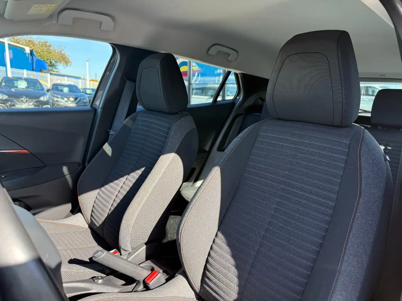 Peugeot 2008 2008 — photo 15