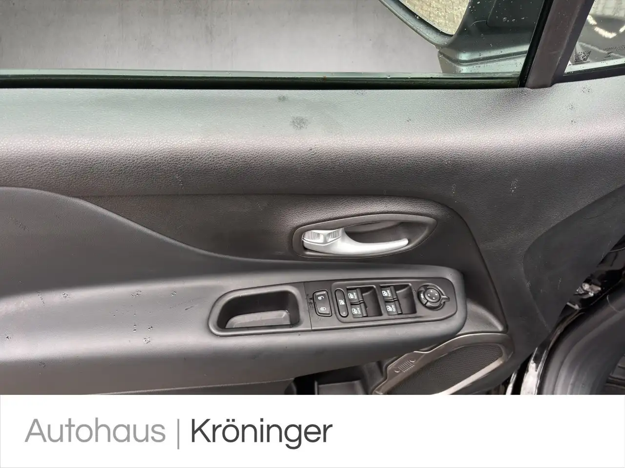 Jeep Renegade 1.5 Automatik Longitude Mild-Hybrid FWD 8