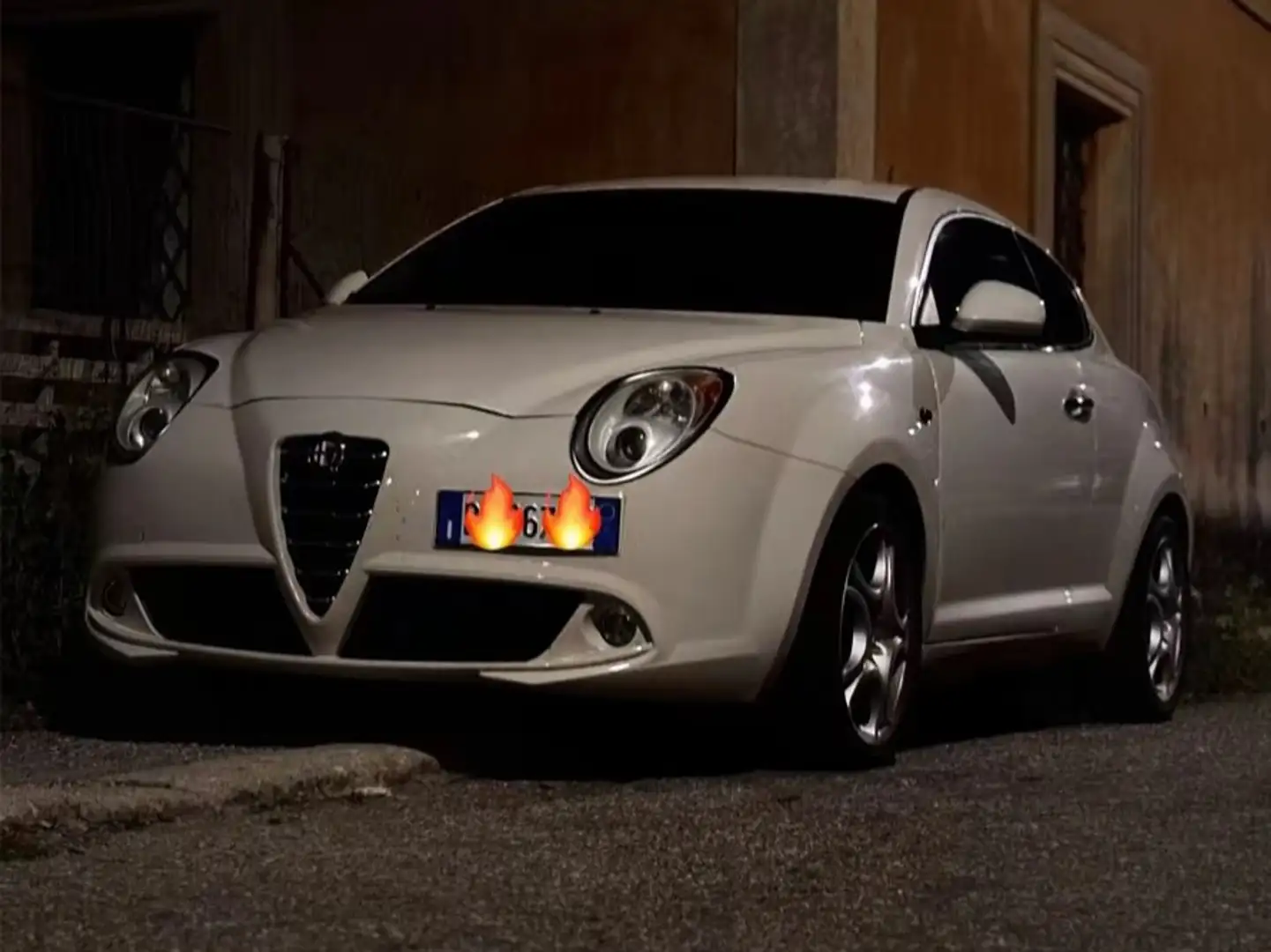 Alfa Romeo MiTo 1.6 jtdm Distinctive sport pack 120cv - 1