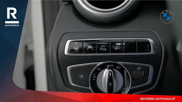 Mercedes-Benz C-Class view 18