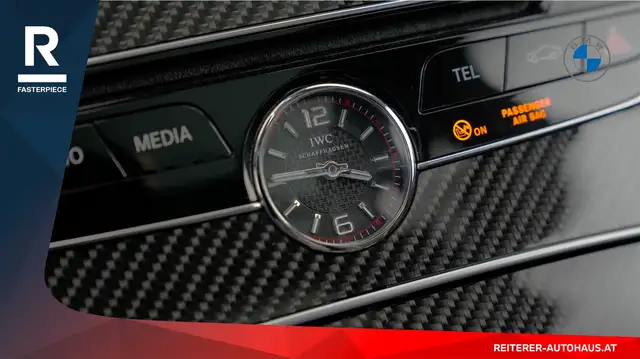 Mercedes-Benz C-Class view 24