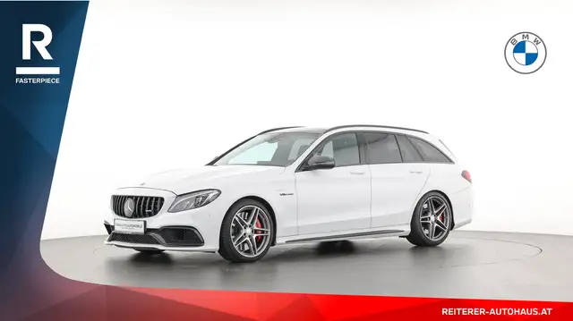 Mercedes-Benz C-Class view 3
