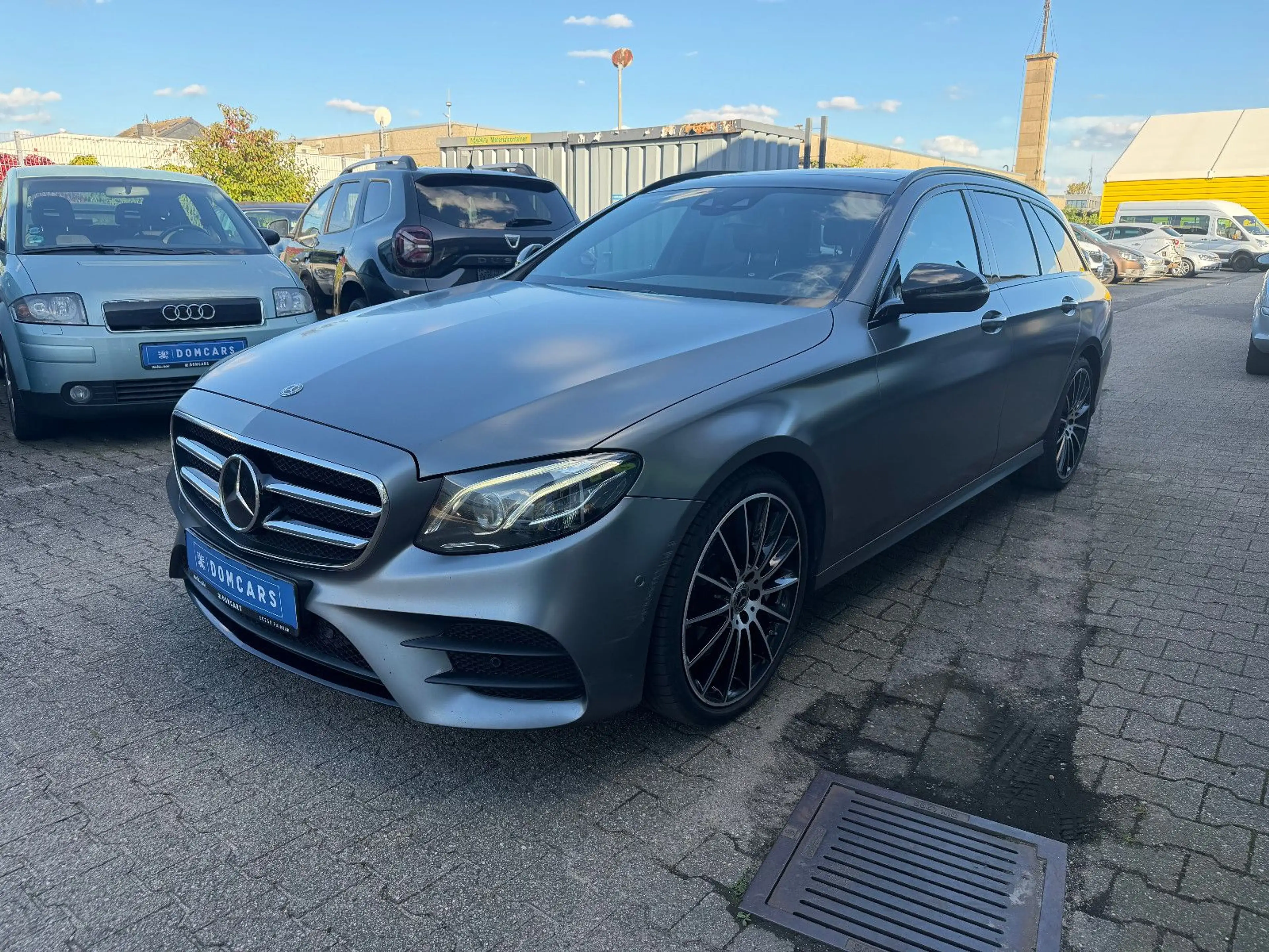 Mercedes-Benz E 400 d T 4Matic/DESIGNO/PANO/AHK/ALU/AIRMATIC/ — photo 2
