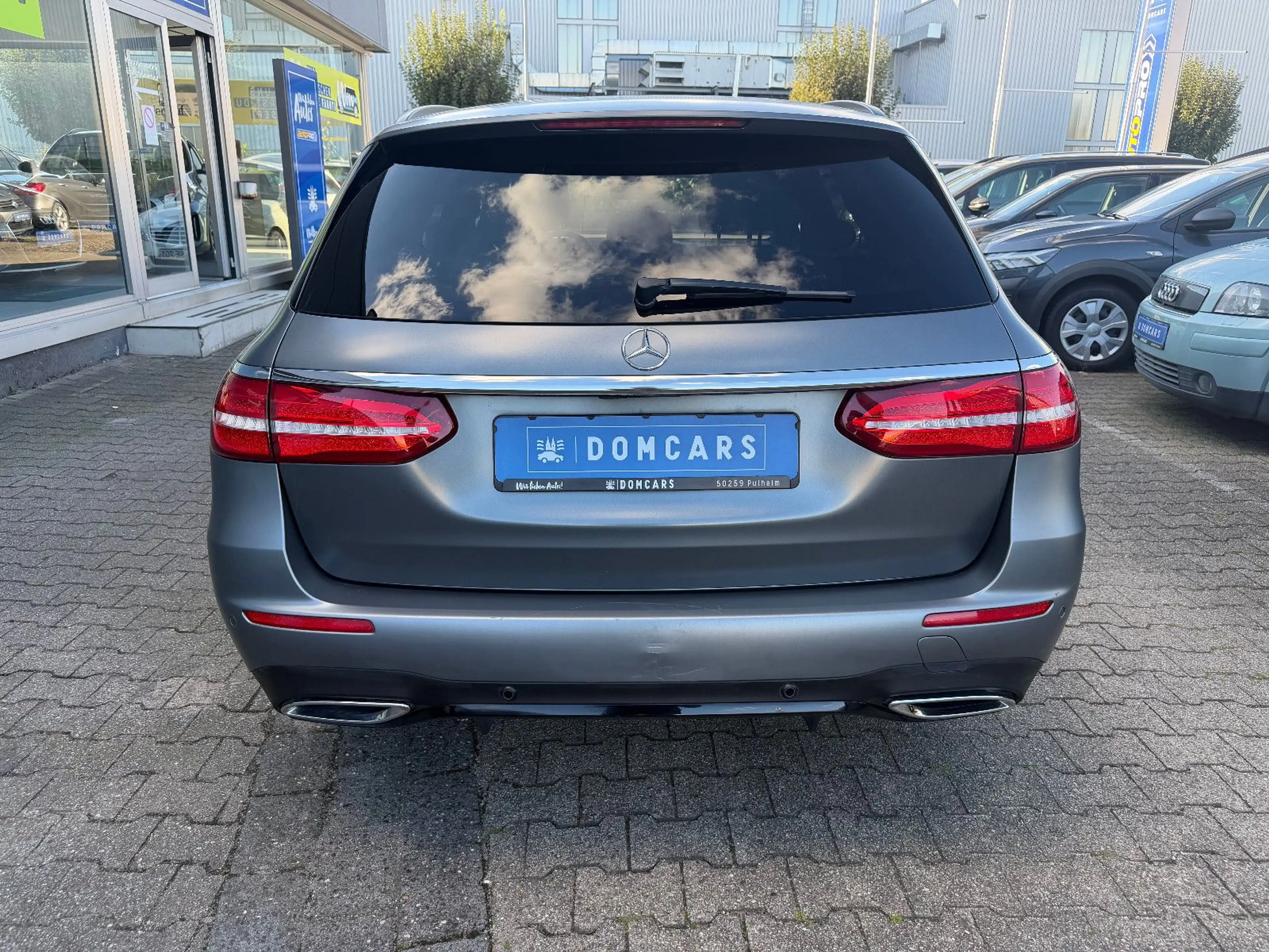 Mercedes-Benz E 400 d T 4Matic/DESIGNO/PANO/AHK/ALU/AIRMATIC/ — photo 6