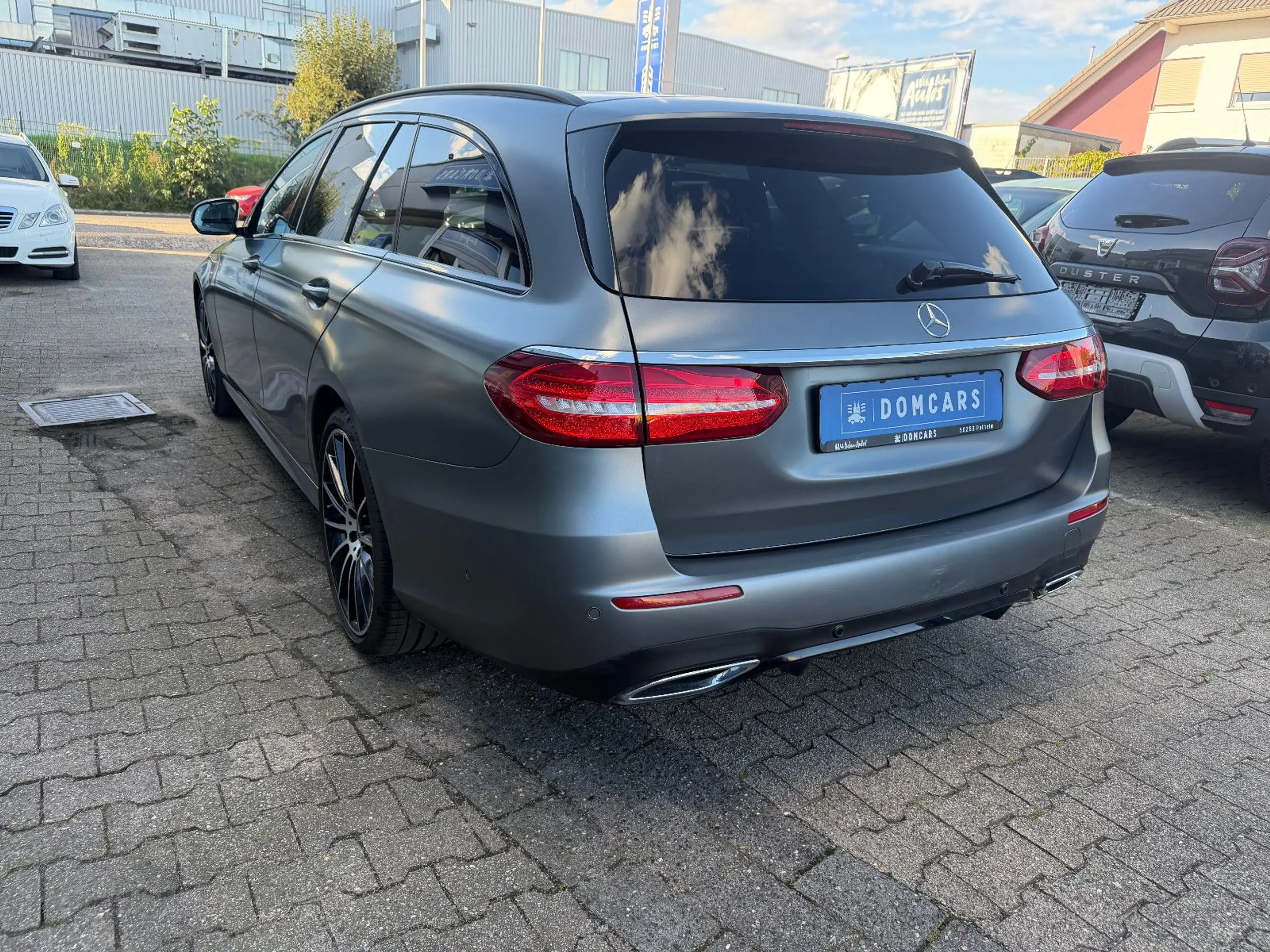 Mercedes-Benz E 400 d T 4Matic/DESIGNO/PANO/AHK/ALU/AIRMATIC/ — photo 5