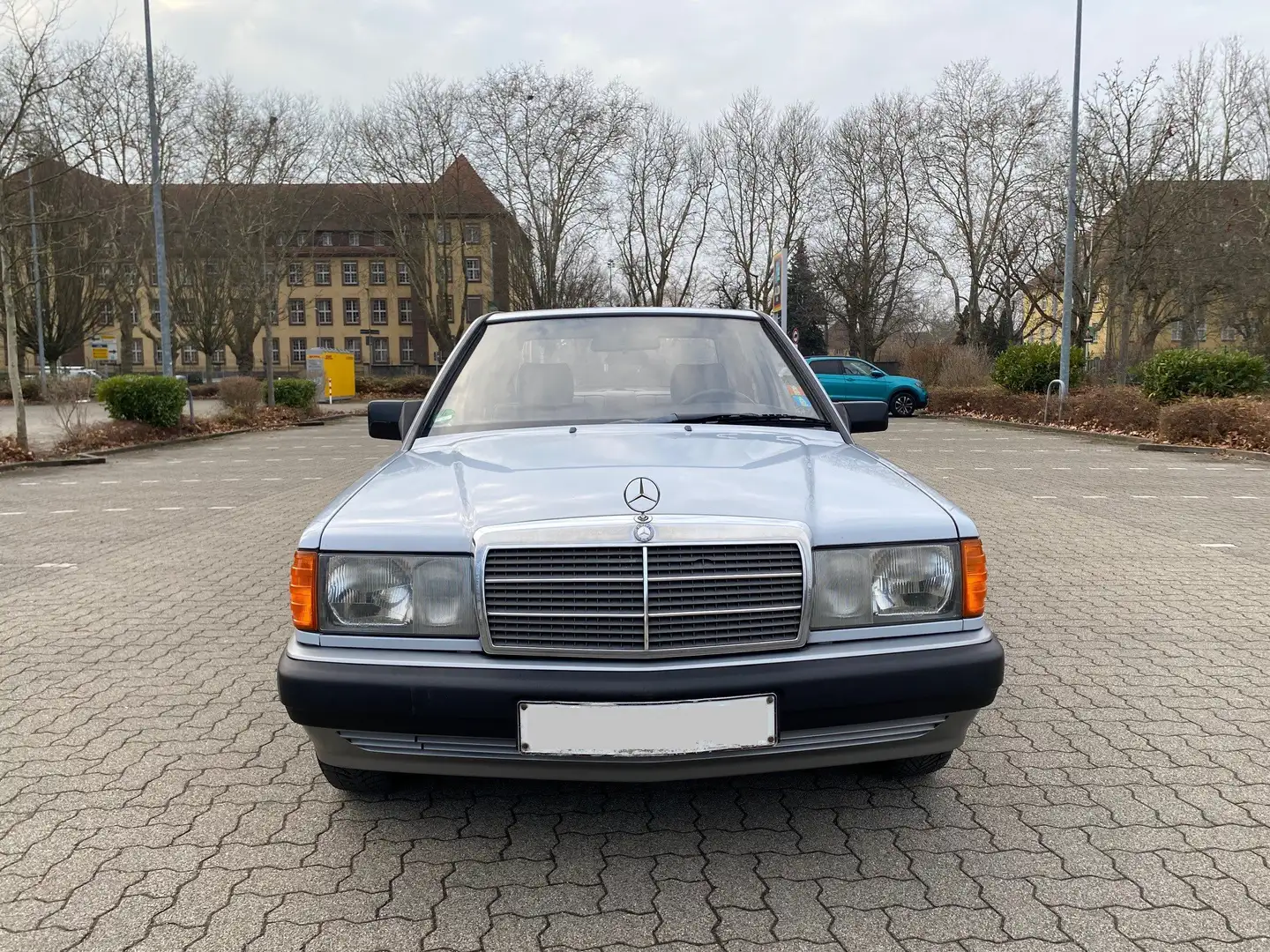 Mercedes-Benz 190 190 E 1.8 Grau - 1