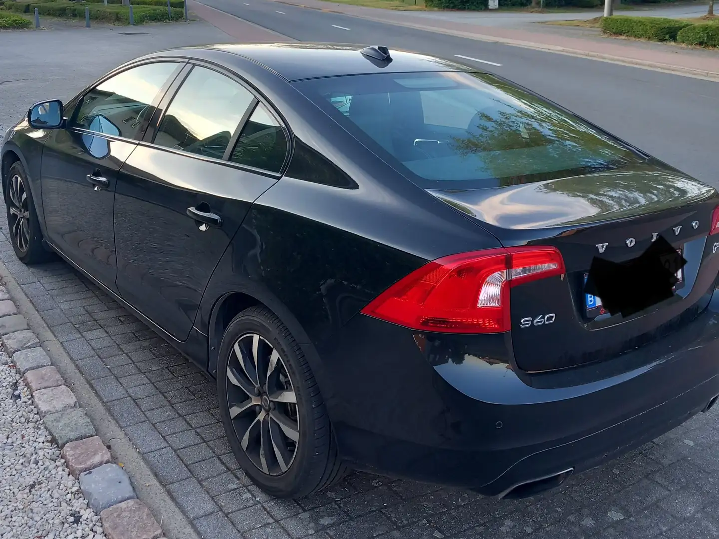 Volvo S60 S60 T2 Geartronic Kinetic Noir - 1