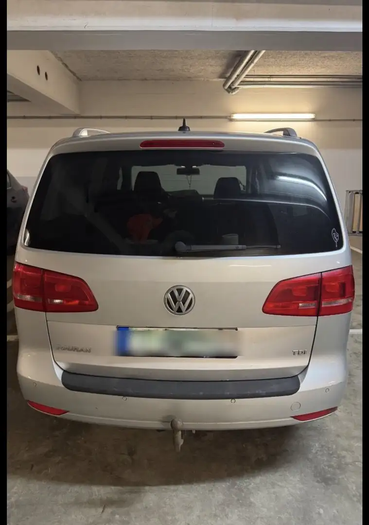 Volkswagen Touran Highline Grau - 2