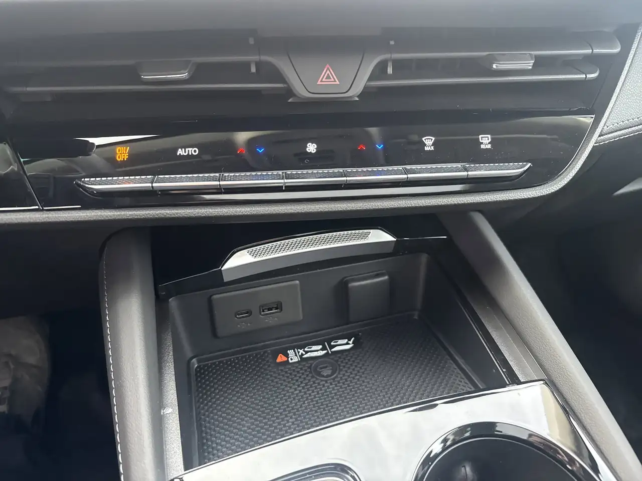 Buick Envision снимка Buick Envision