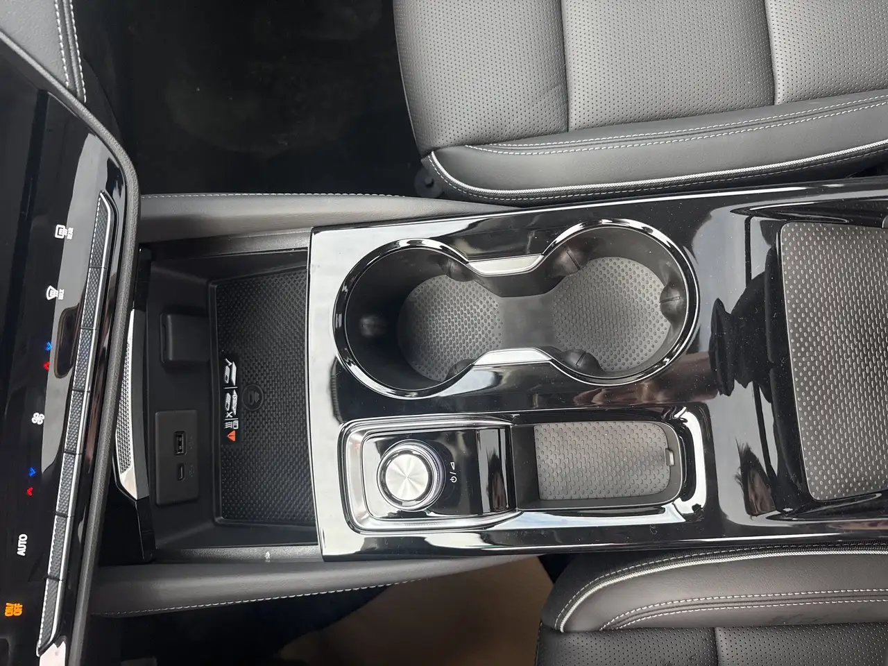 Buick Envision снимка Buick Envision