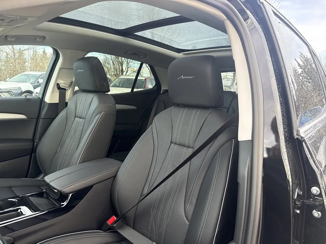 Buick Envision снимка Buick Envision
