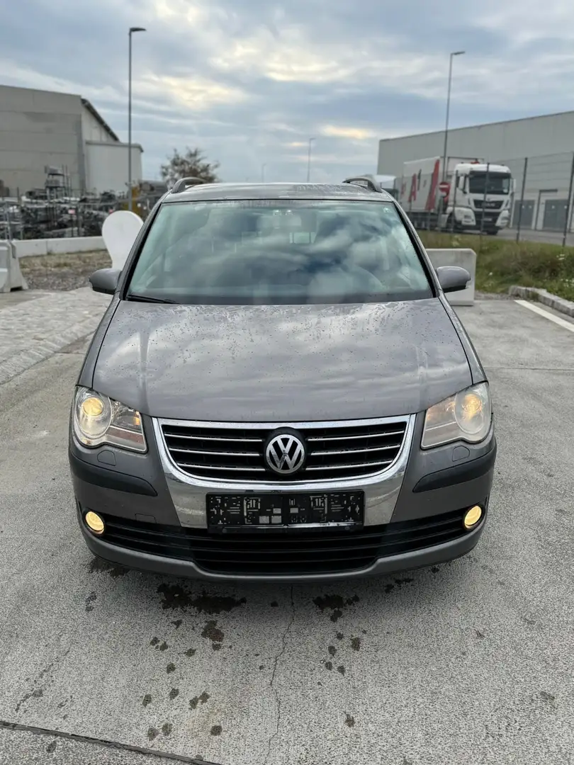 Volkswagen Touran 1.9 TDI FACELIFT 7 SITZER - 2