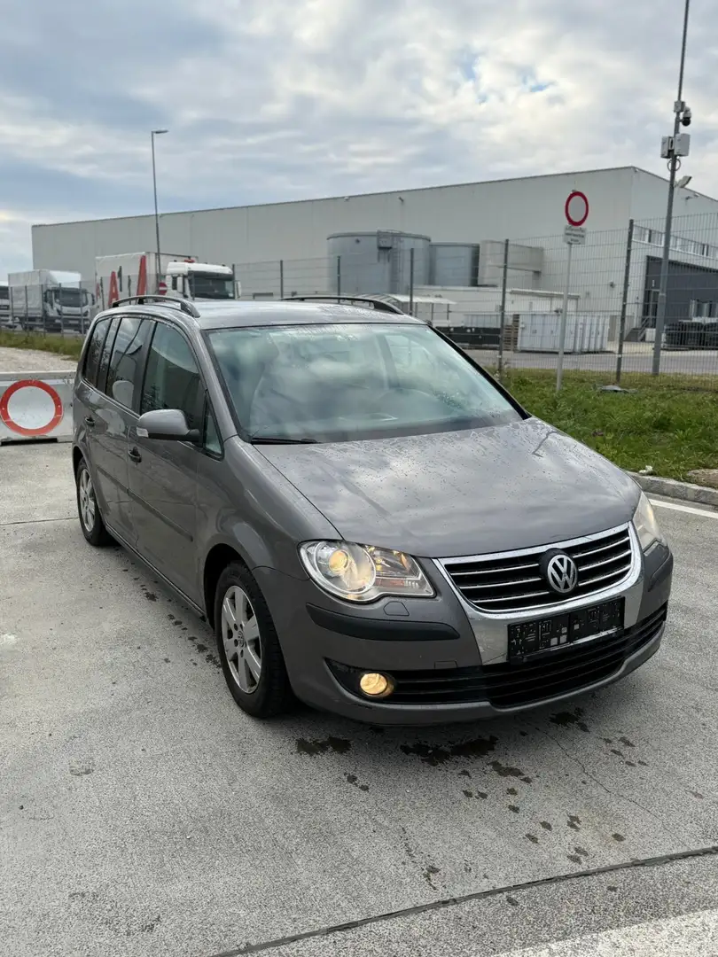 Volkswagen Touran 1.9 TDI FACELIFT 7 SITZER - 1