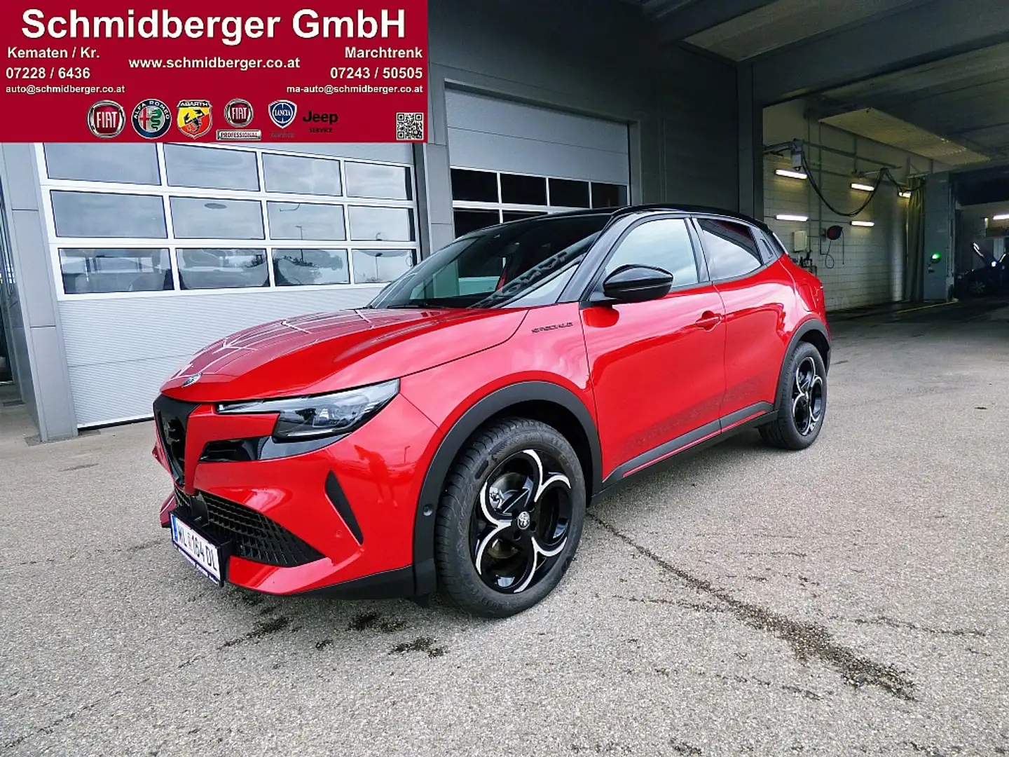 Alfa Romeo Junior Ibrida Speciale 1.2 MHEV e-DCT6 Vollausstattung Rot - 1