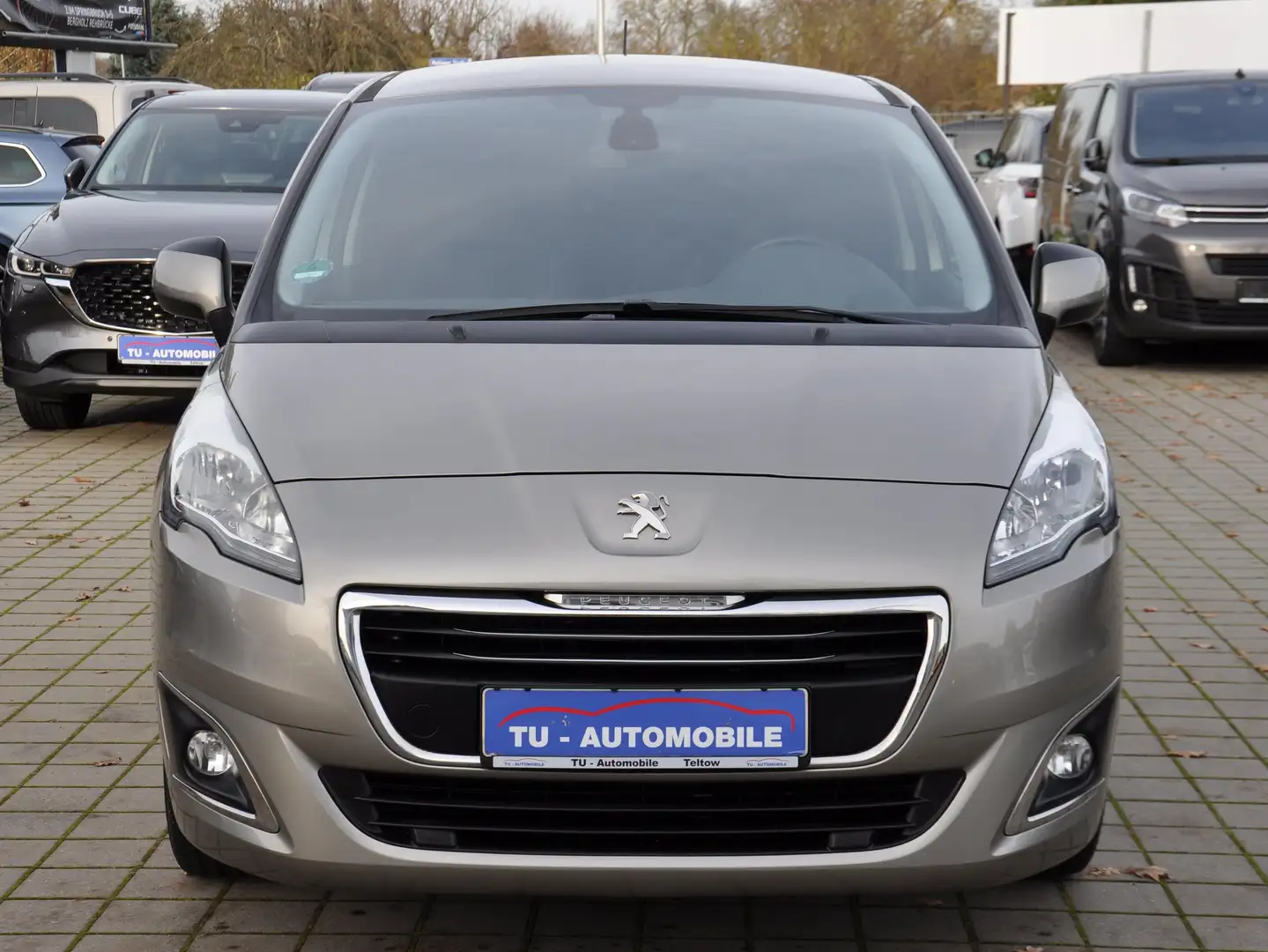 Peugeot 5008 5008 2.0 BlueHDi Active AHK-SHZ-PDC-KLIMAAUTOMATIK Grau - 2