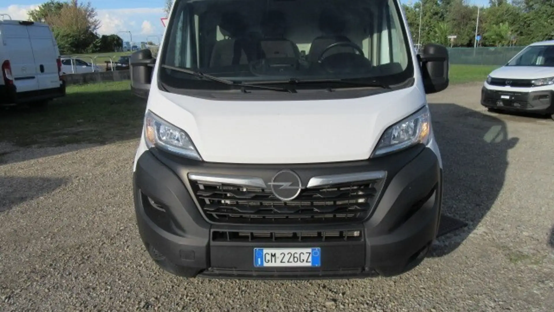 Opel Movano Movano 33 2.2 BlueHDi 140 S&S PC-TN Furgone Weiß - 2