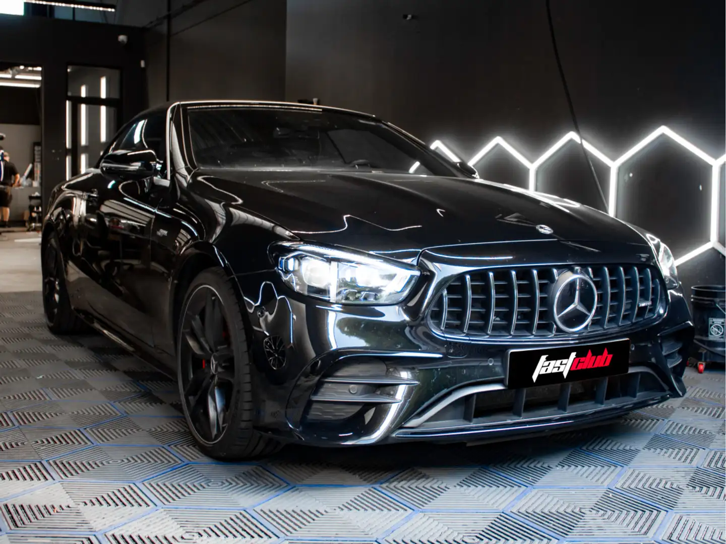 Mercedes-Benz E 53 AMG 4Matic+ Cabrio AMG Speedshift TCT-9G Noir - 2