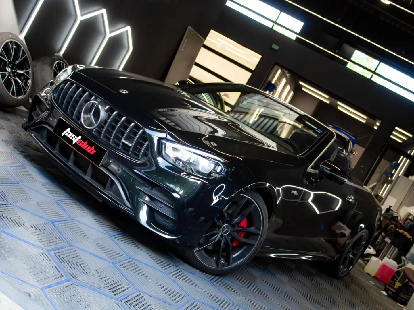 Mercedes-Benz E 53 AMG 4Matic+ Cabrio AMG Speedshift TCT-9G Noir - 1