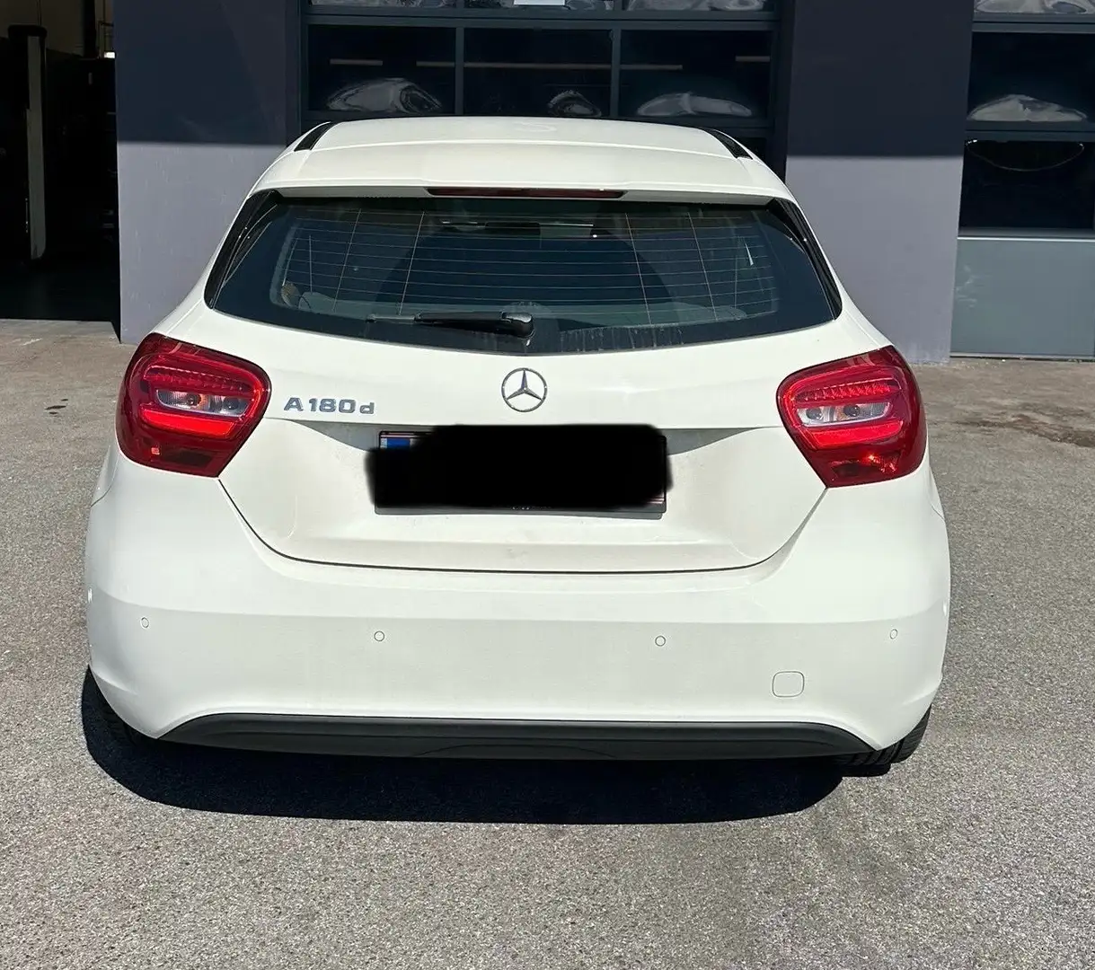 Mercedes-Benz A 180 d BlueEfficiency Edition - 2
