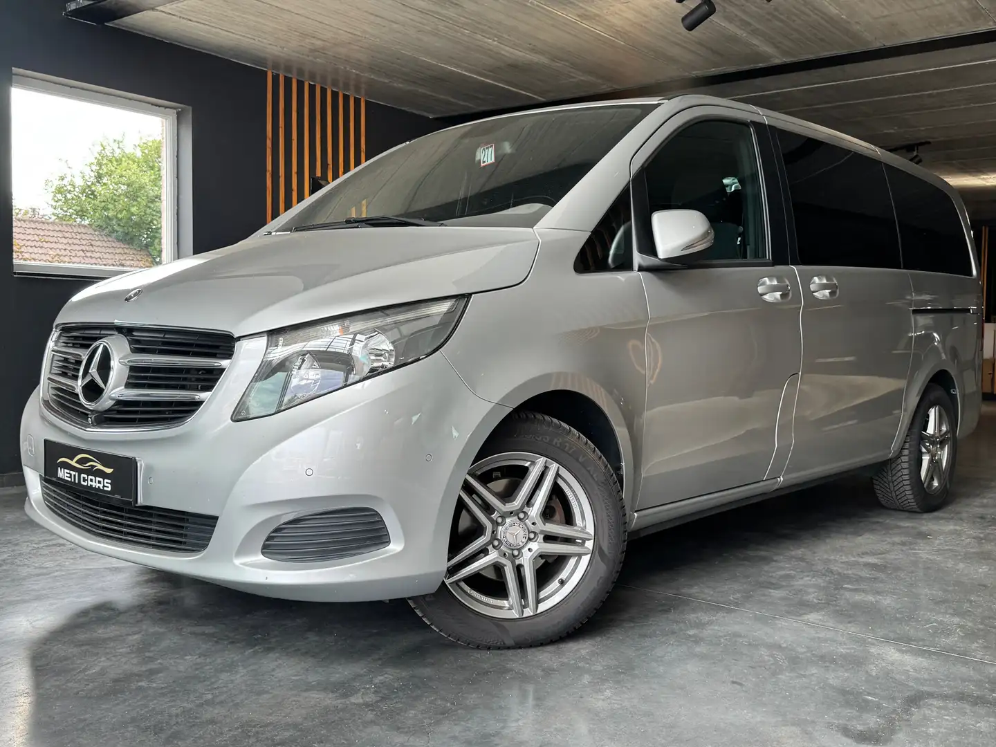 Mercedes-Benz V 220 d Lang | 360° Camera | Dubbele Cabine | Stoelverw Zilver - 1