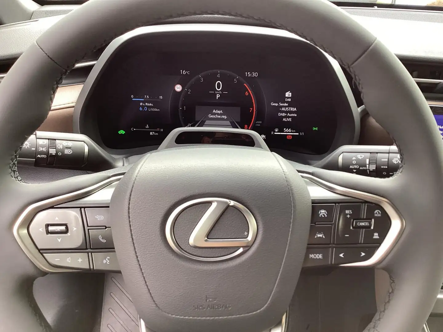 Lexus LBX Lexus LBX Elegant CVT 4x2 Gris - 2