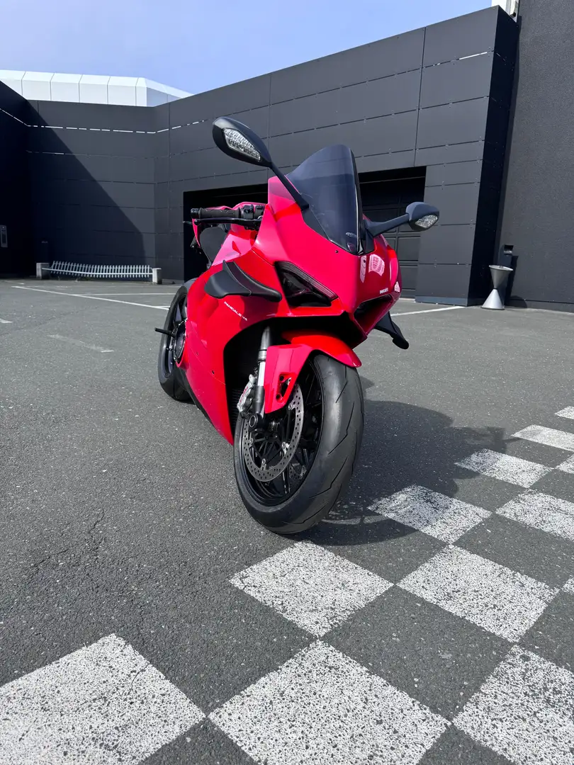Ducati Panigale V4 Red - 2