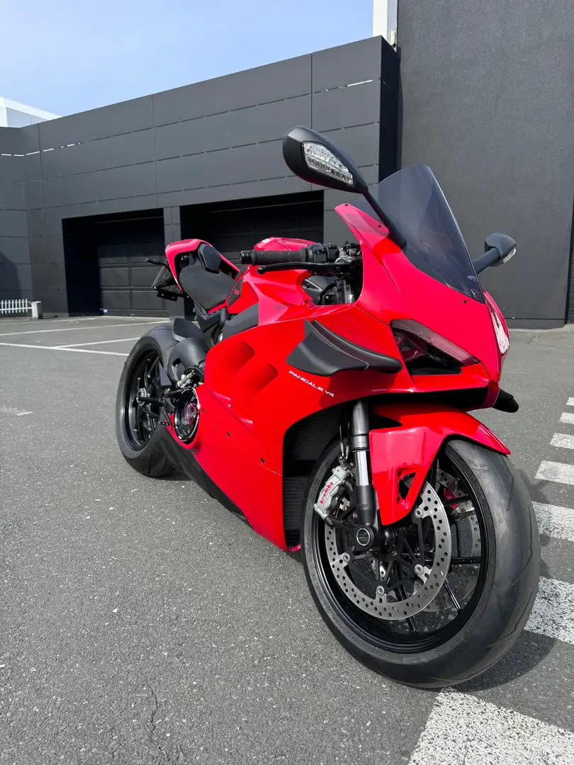 Ducati Panigale V4 Czerwony - 1