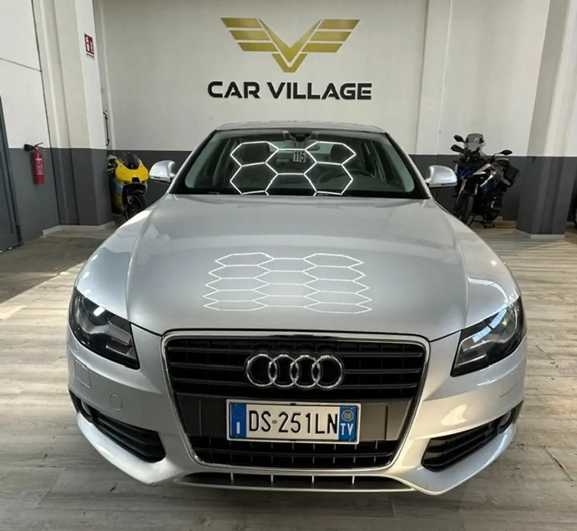 Audi A4 A4 2.7 V6 TDI F.AP. Advanced Silber - 1
