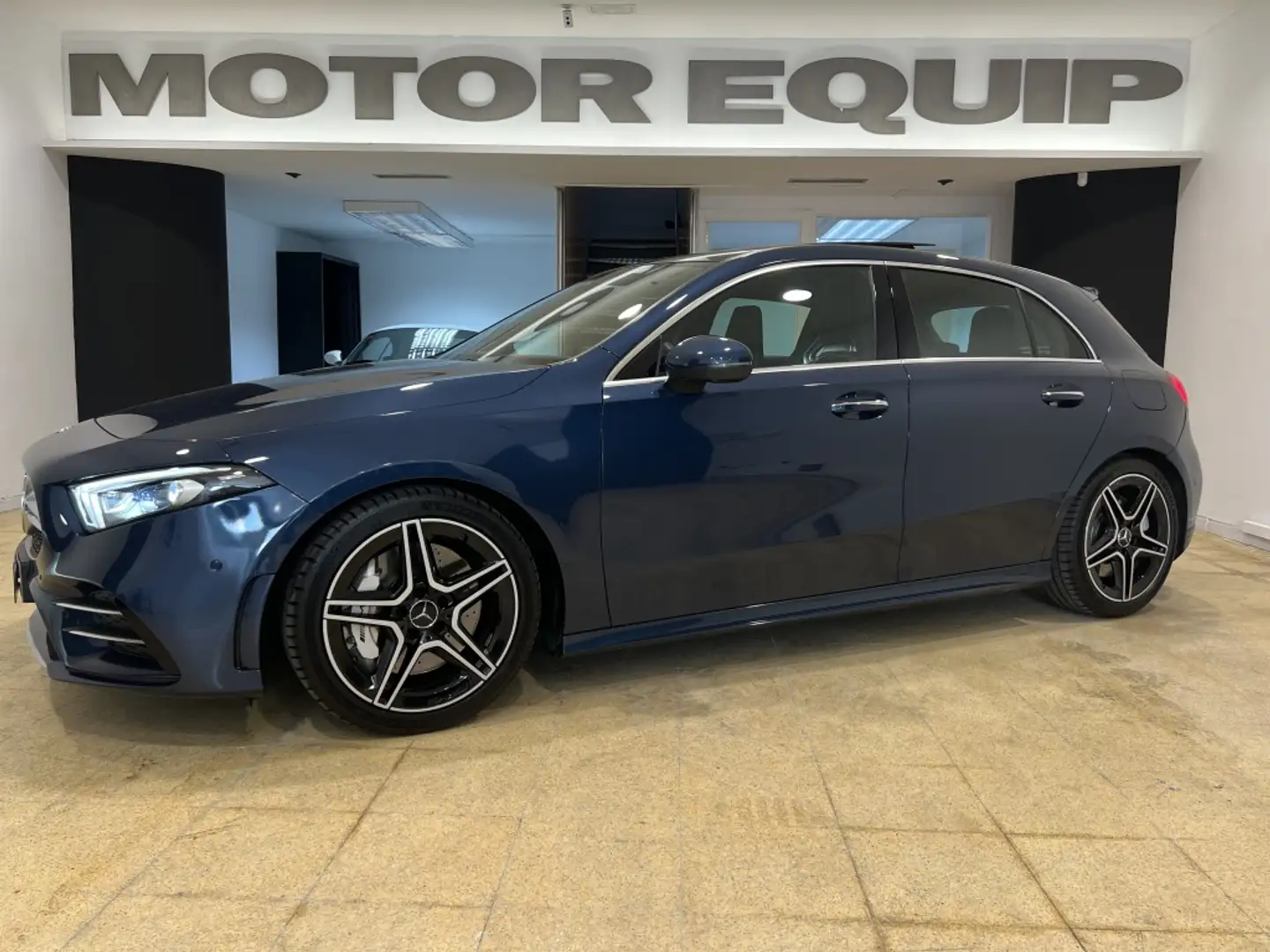 Mercedes-Benz A 35 AMG 4Matic+ 7G-DCT Bleu - 1