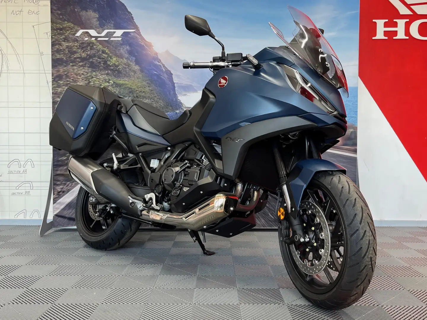 Honda NT 1100 Blauw - 1