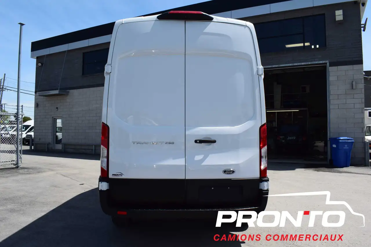 Ford Transit Cargo Van снимка Ford Transit Cargo Van
