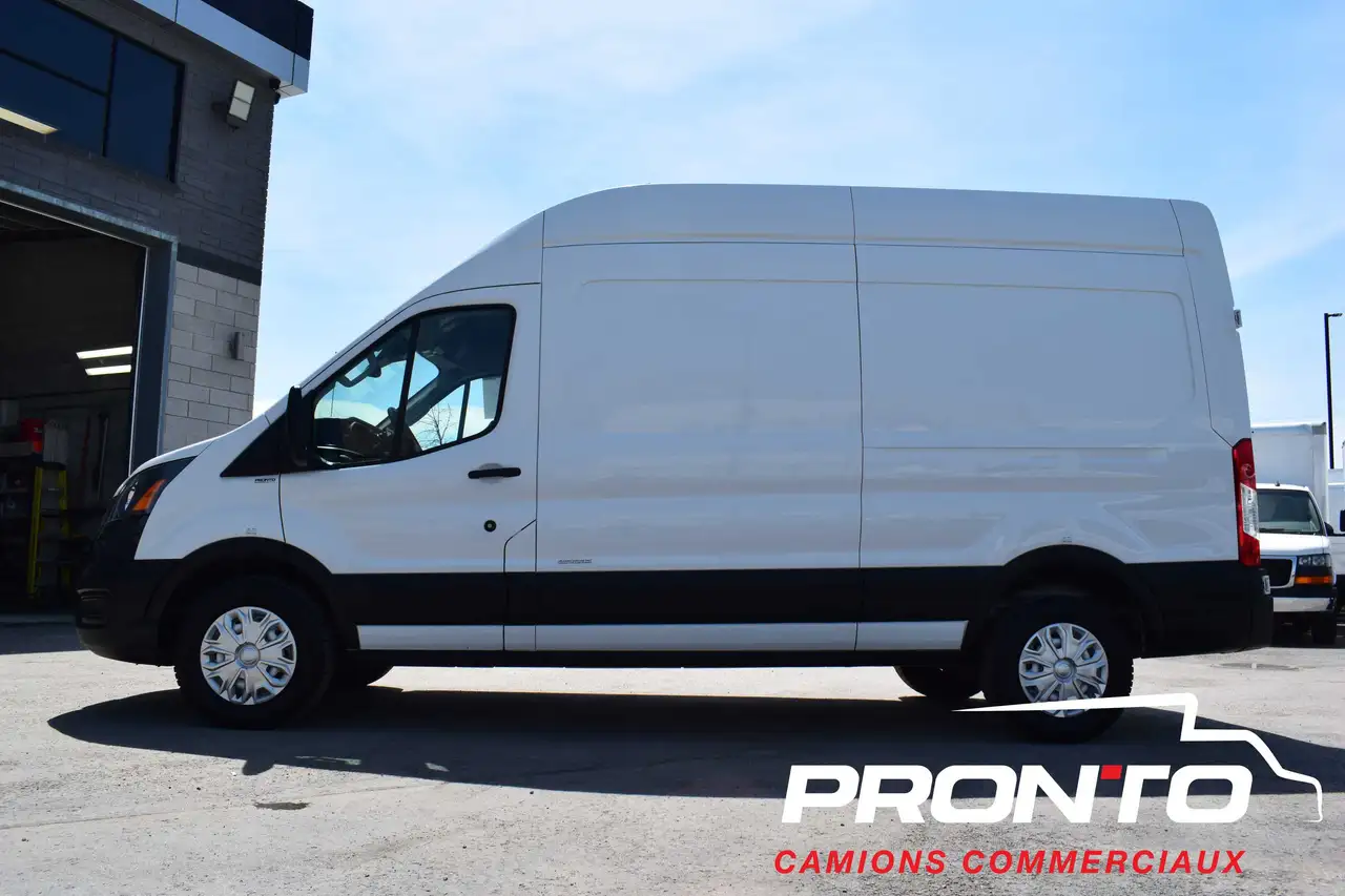 Ford Transit Cargo Van снимка Ford Transit Cargo Van