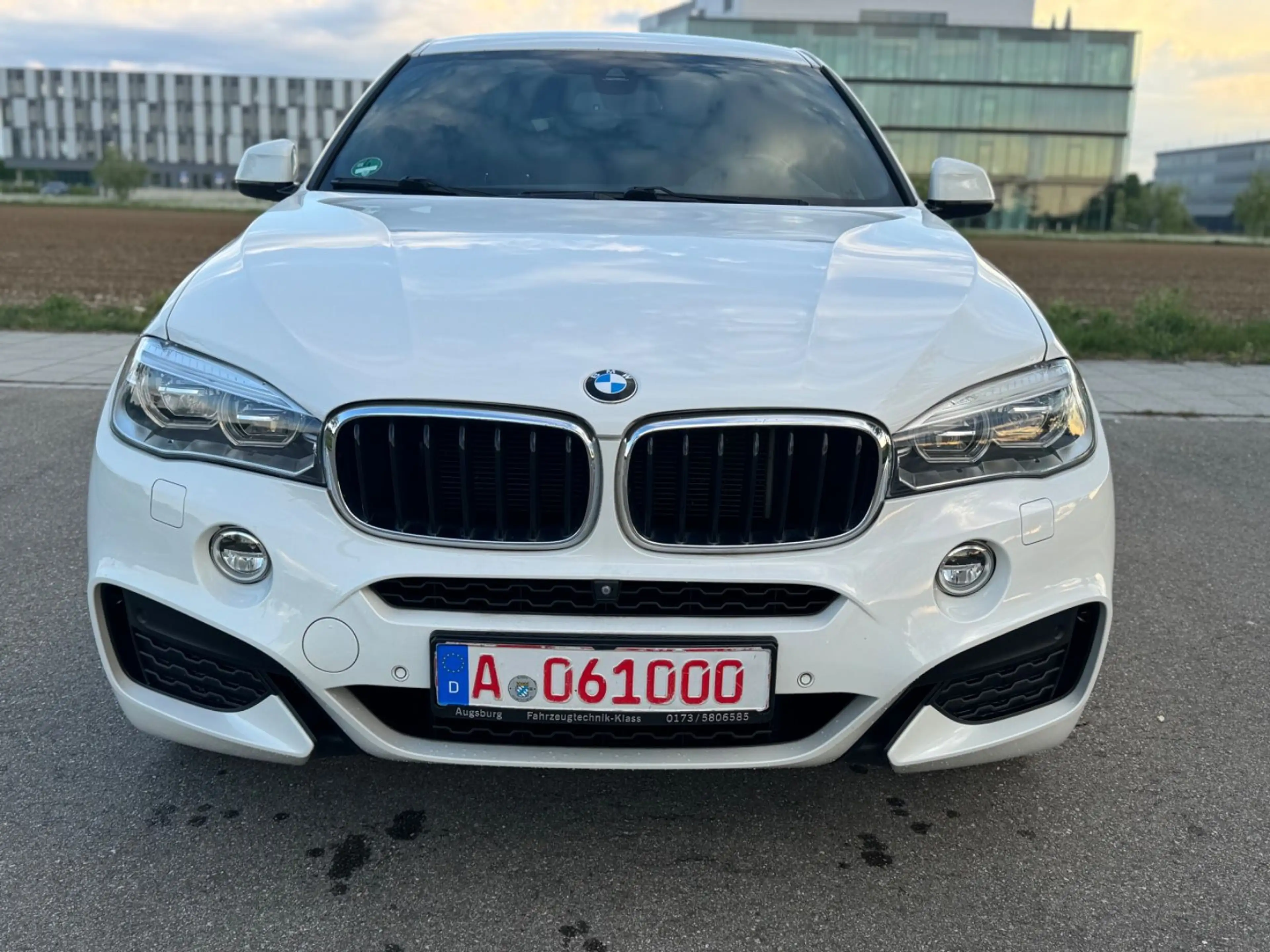 BMW X6 Baureihe X6 xDrive 35 i M-Paket 1A AHK — photo 2