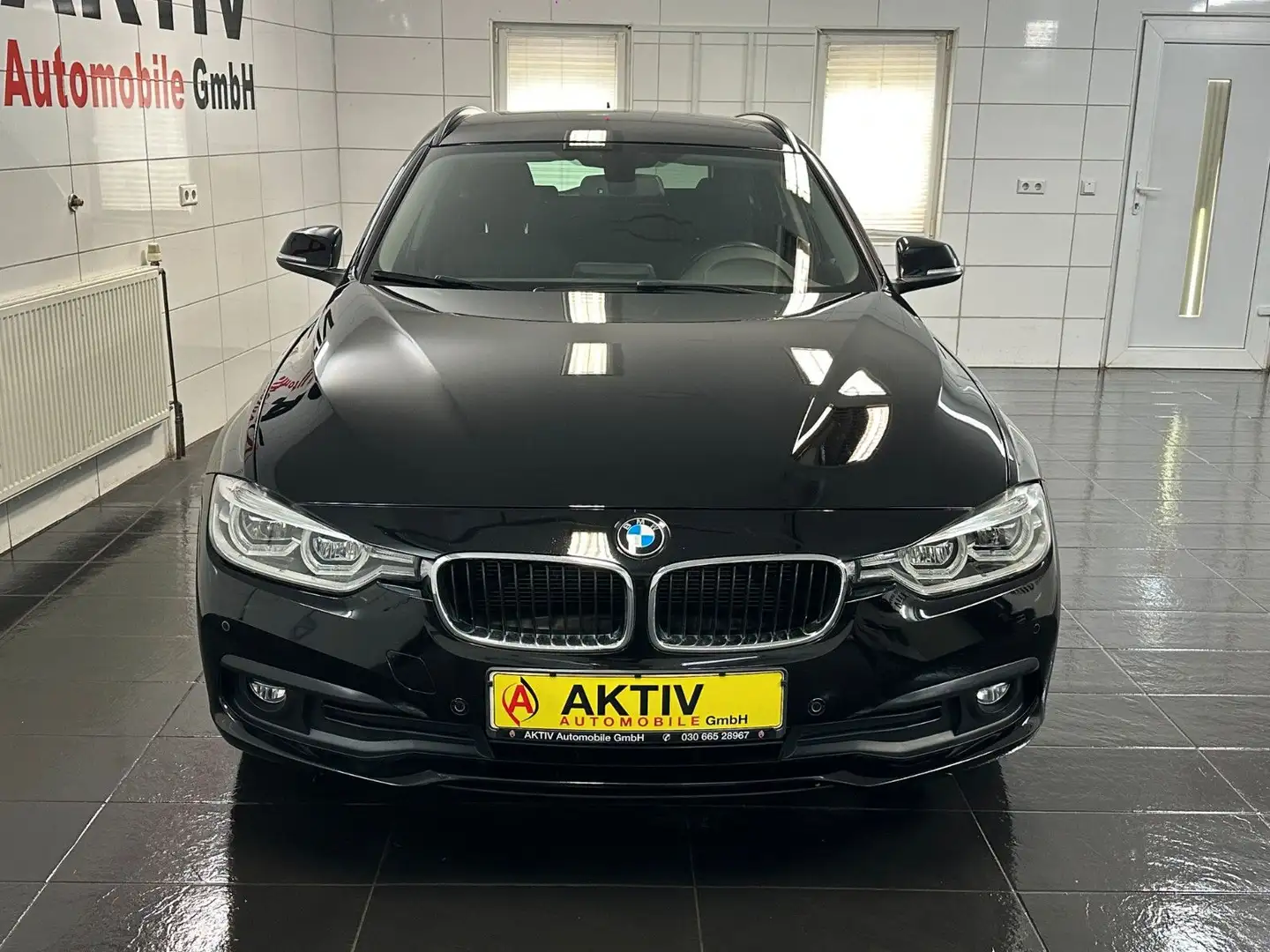 BMW 318 d xDrive Touring Advantage *LED*Navi*AHK* Чёрный - 2