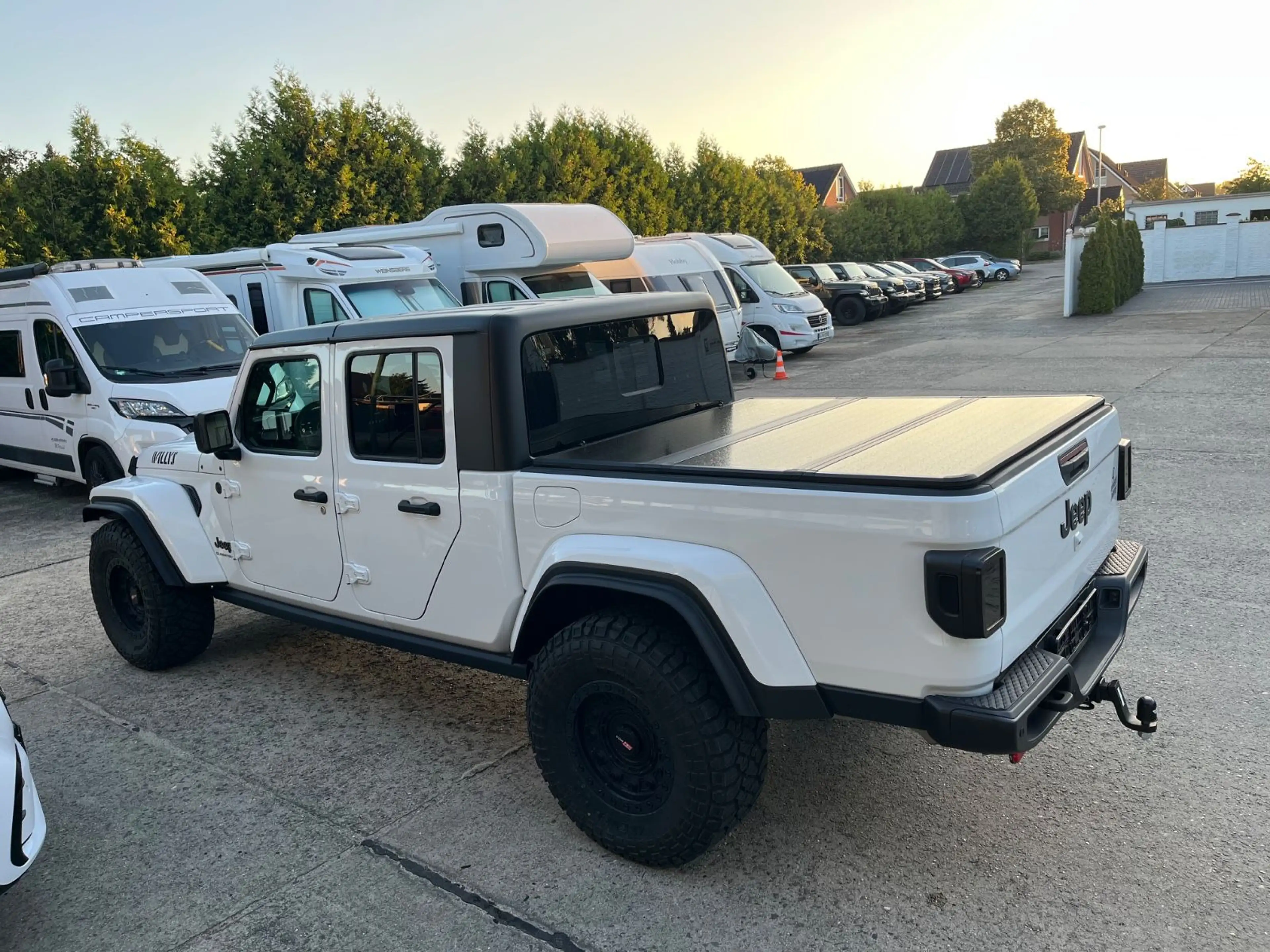 Jeep Gladiator 3,6 V6 4x4 Willys LED AHK Kamera — photo 9