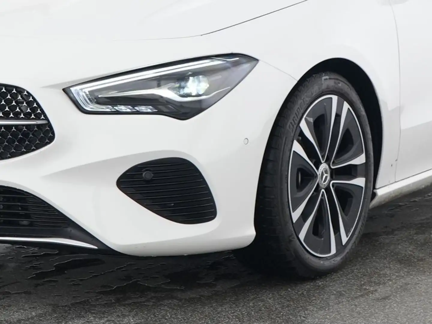 Mercedes-Benz CLA 180 Progressive*Pano*Distro*Totwink*LED*Kam* Weiß - 2