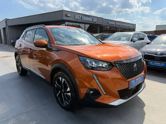 Peugeot 2008 view 3