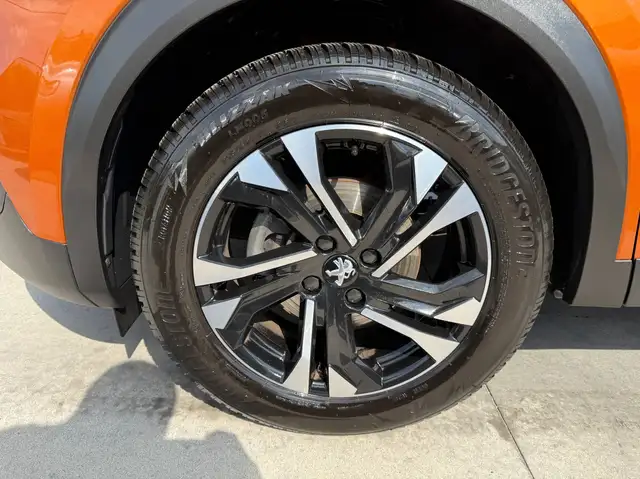 Peugeot 2008 view 10