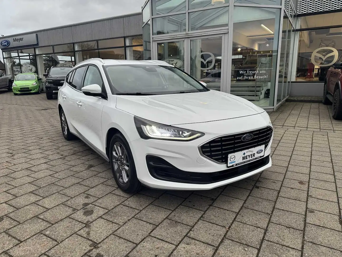 Ford Focus Turnier 1.5 EcoBlue Titanium Navi/Kamera Blanc - 1