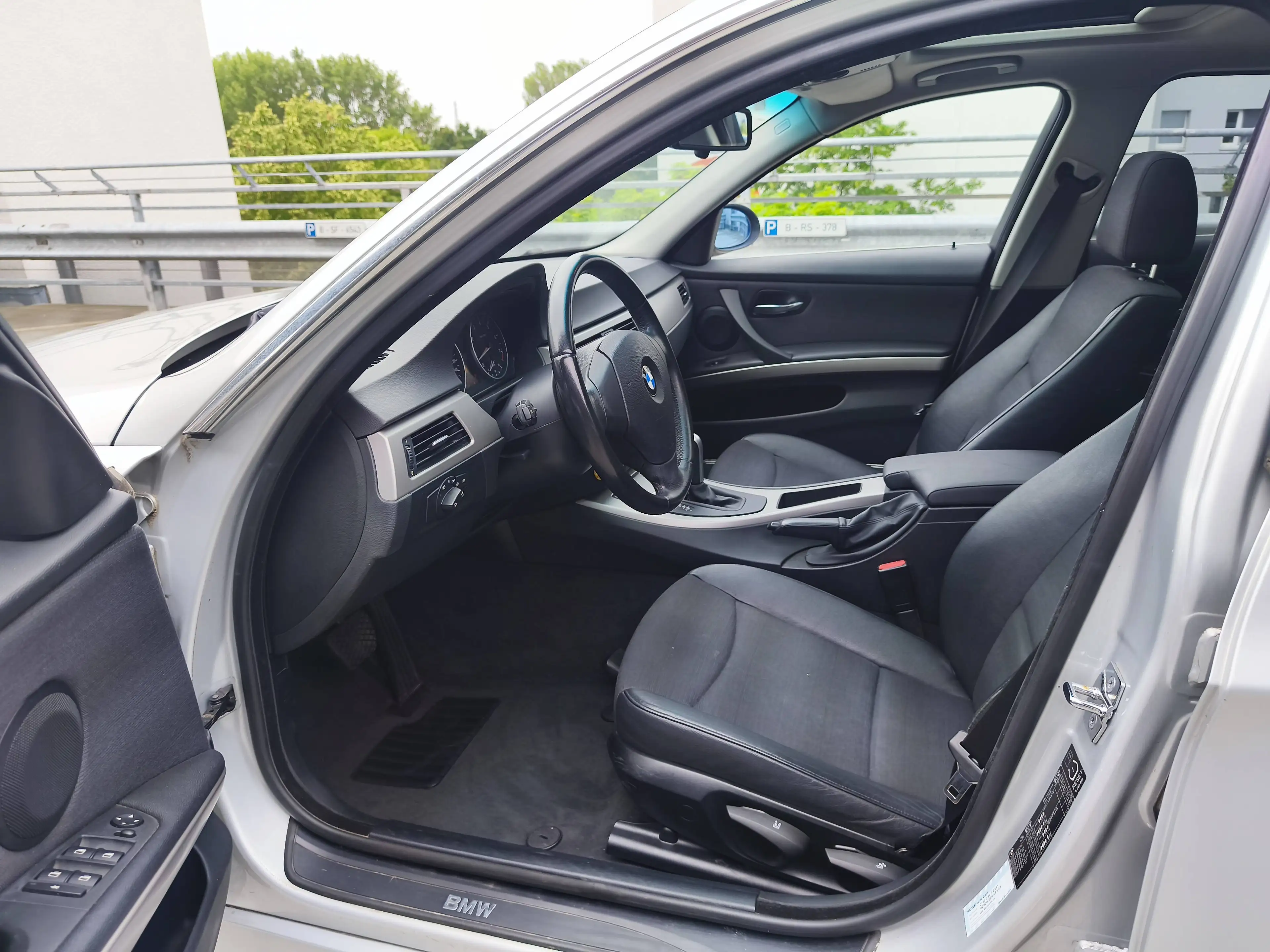 BMW 325 325i AUTOMATIK XENON/PDC/GLASDACH/T.LEDER/ALLWETTER — photo 5