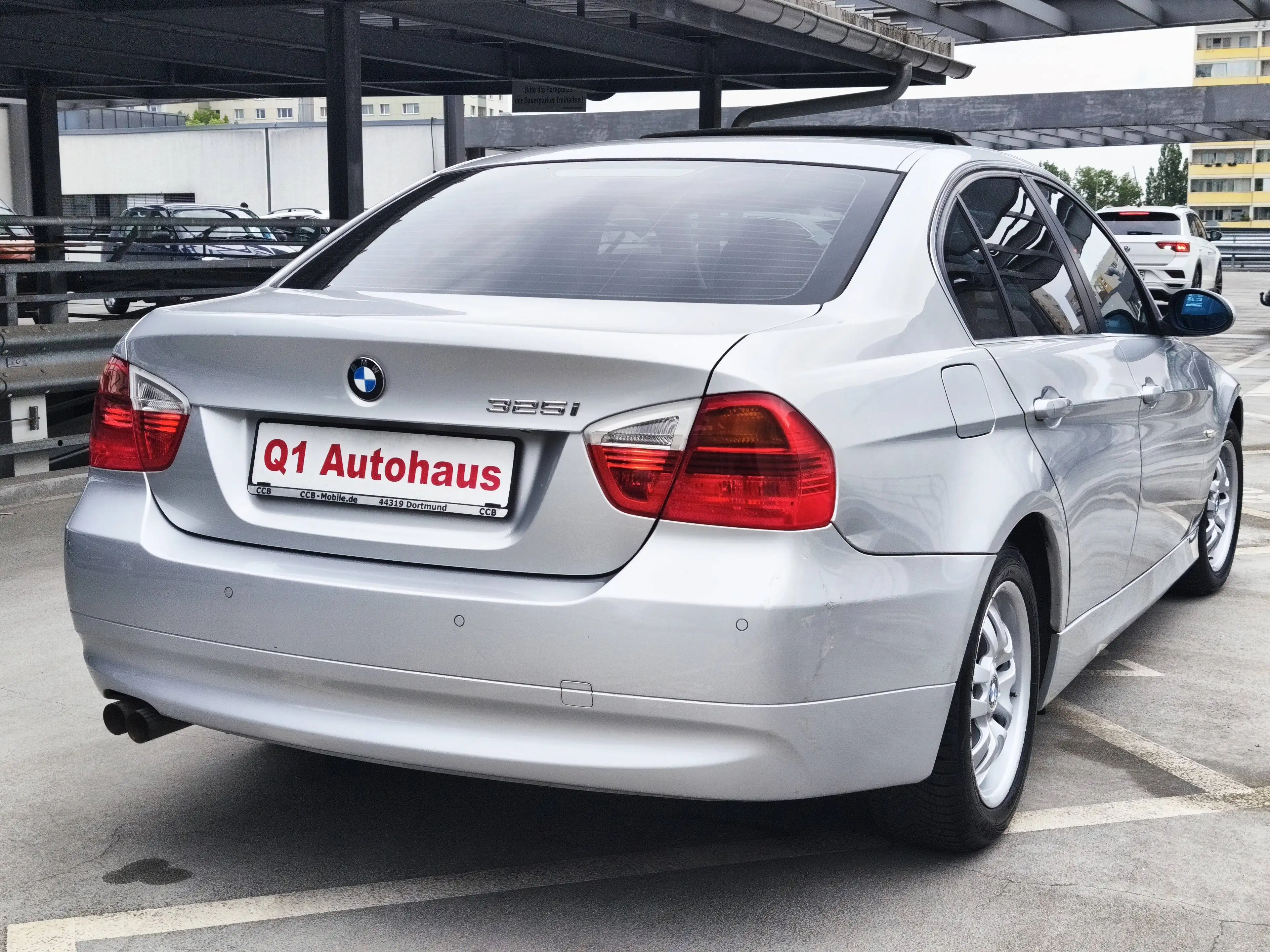 BMW 325 325i AUTOMATIK XENON/PDC/GLASDACH/T.LEDER/ALLWETTER — photo 2