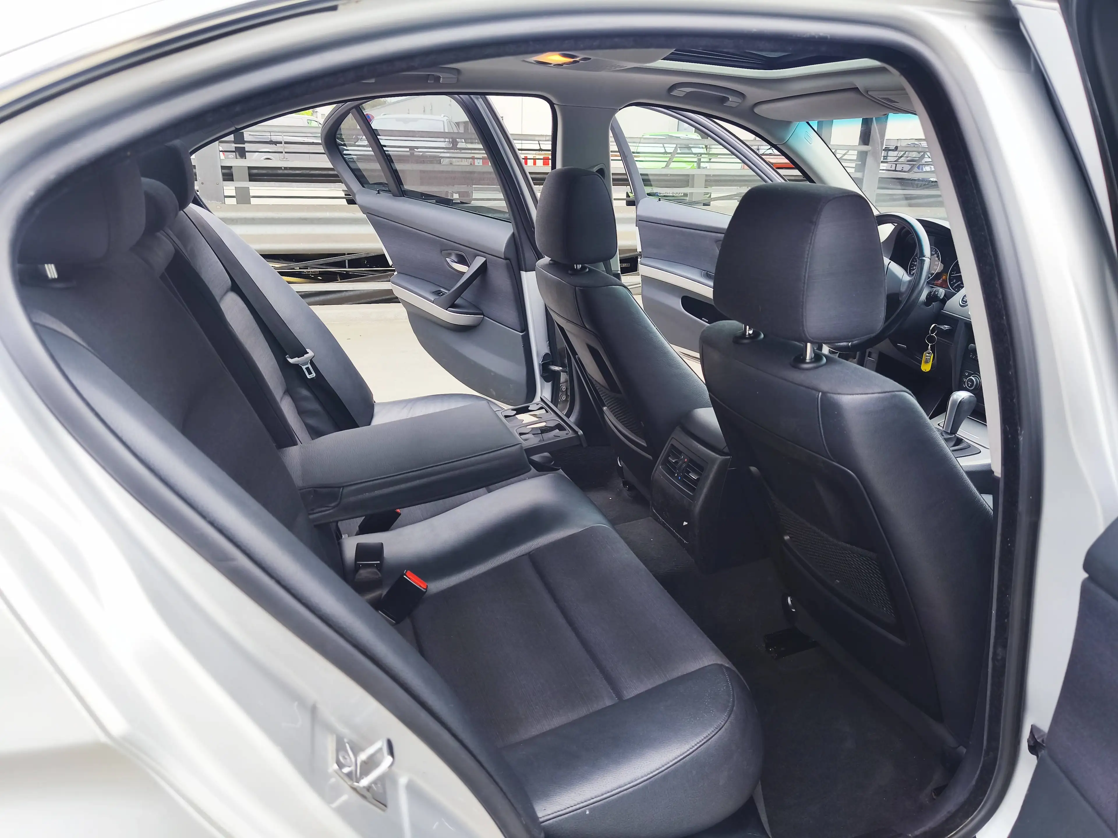 BMW 325 325i AUTOMATIK XENON/PDC/GLASDACH/T.LEDER/ALLWETTER — photo 12