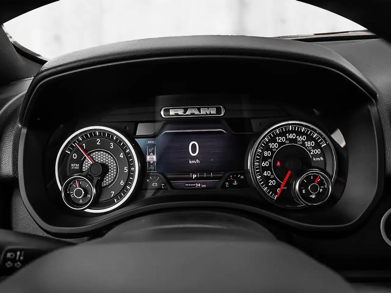 RAM 1500 снимка RAM 1500